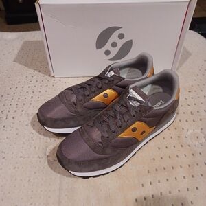 Saucony Women's Gray and Gold Athletic Shoes